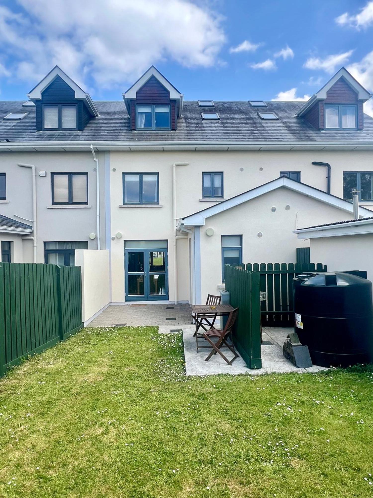 Shannonside - Stylish 5 Bed Marina Home & 40Ft Mooring Termonbarry Exterior photo